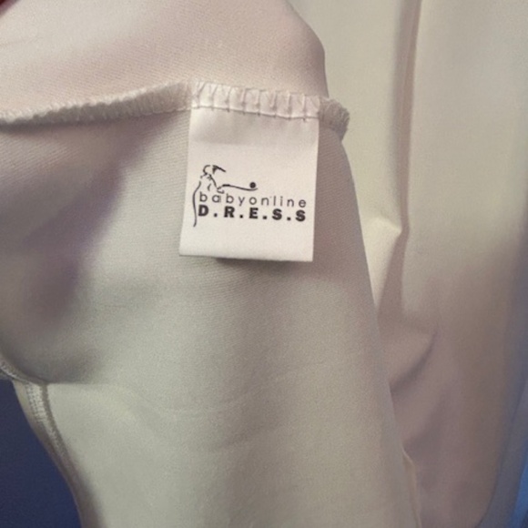 BabyOnline D.R.E.S.S, Ivory and gold mermaid gown - NWT - Size 8 - Picture 12 of 13